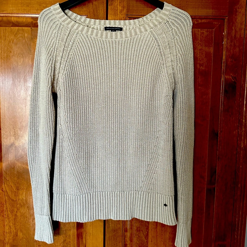 5/$25  Pull-over women’s sweater